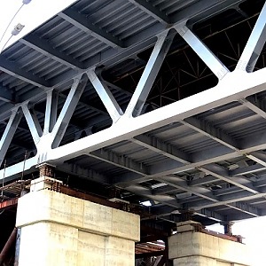 Клиновые прокладки мостовые